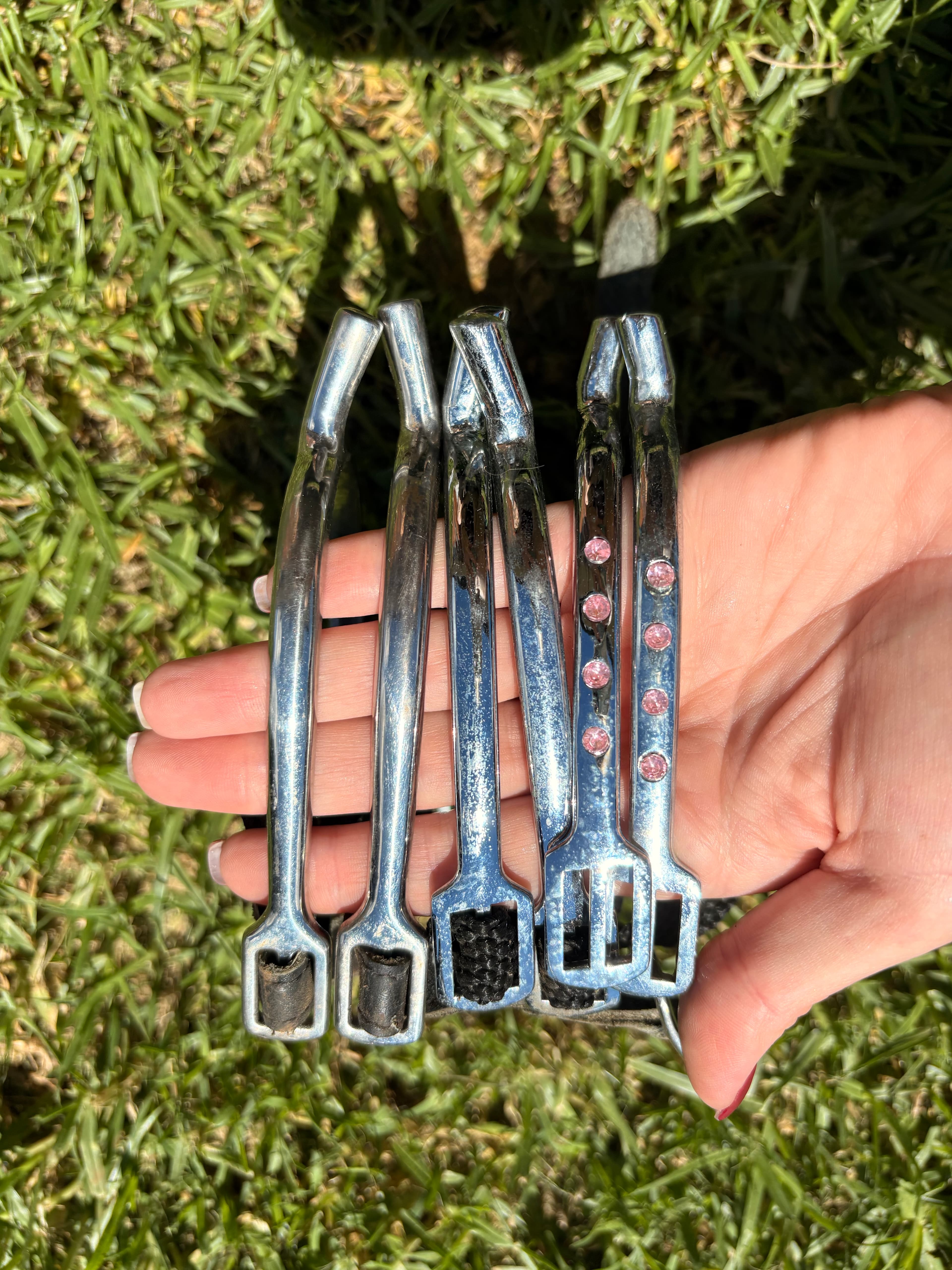 3 pairs of dummy spurs — image 1