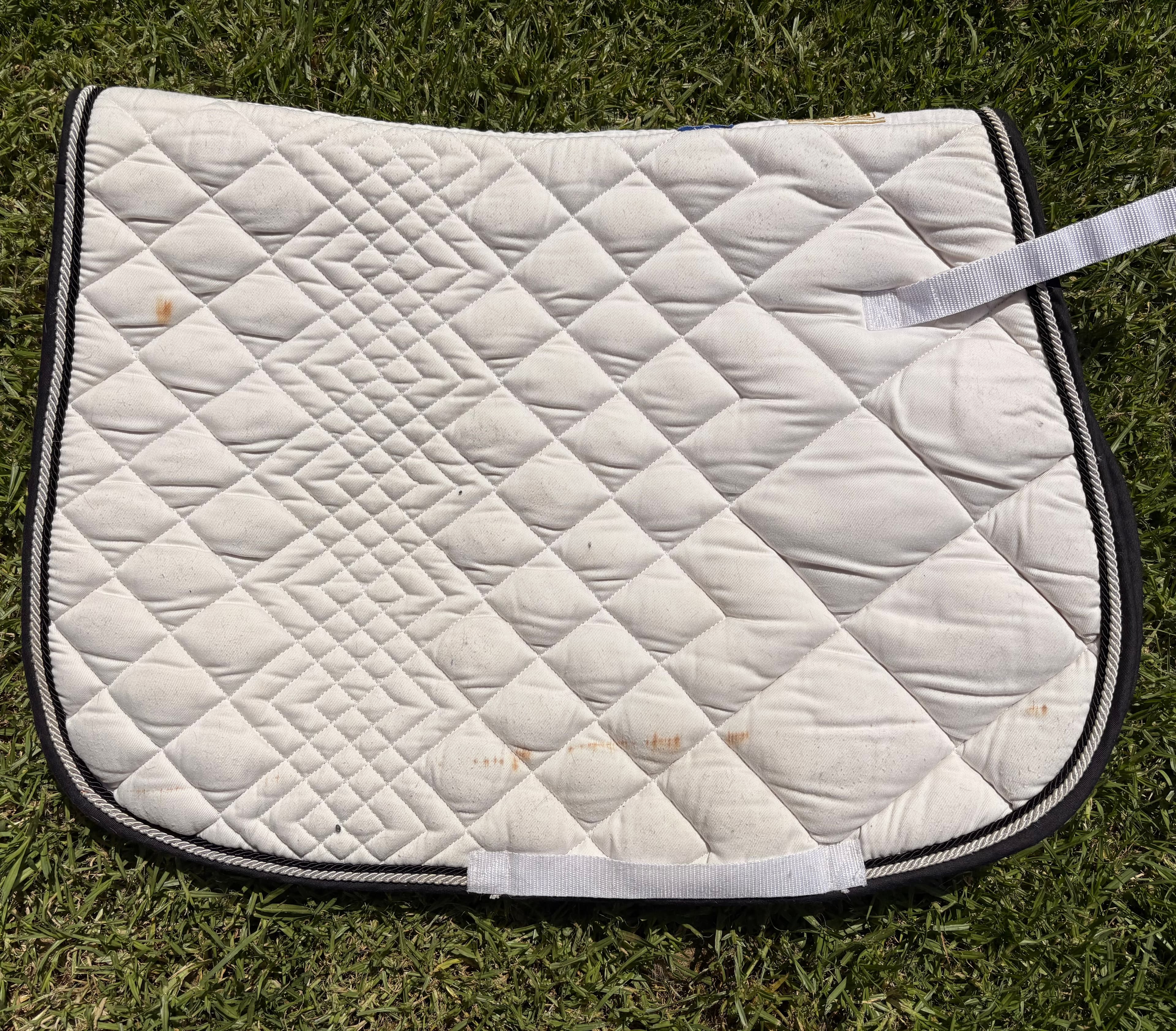 Roma white full sized saddle pad
