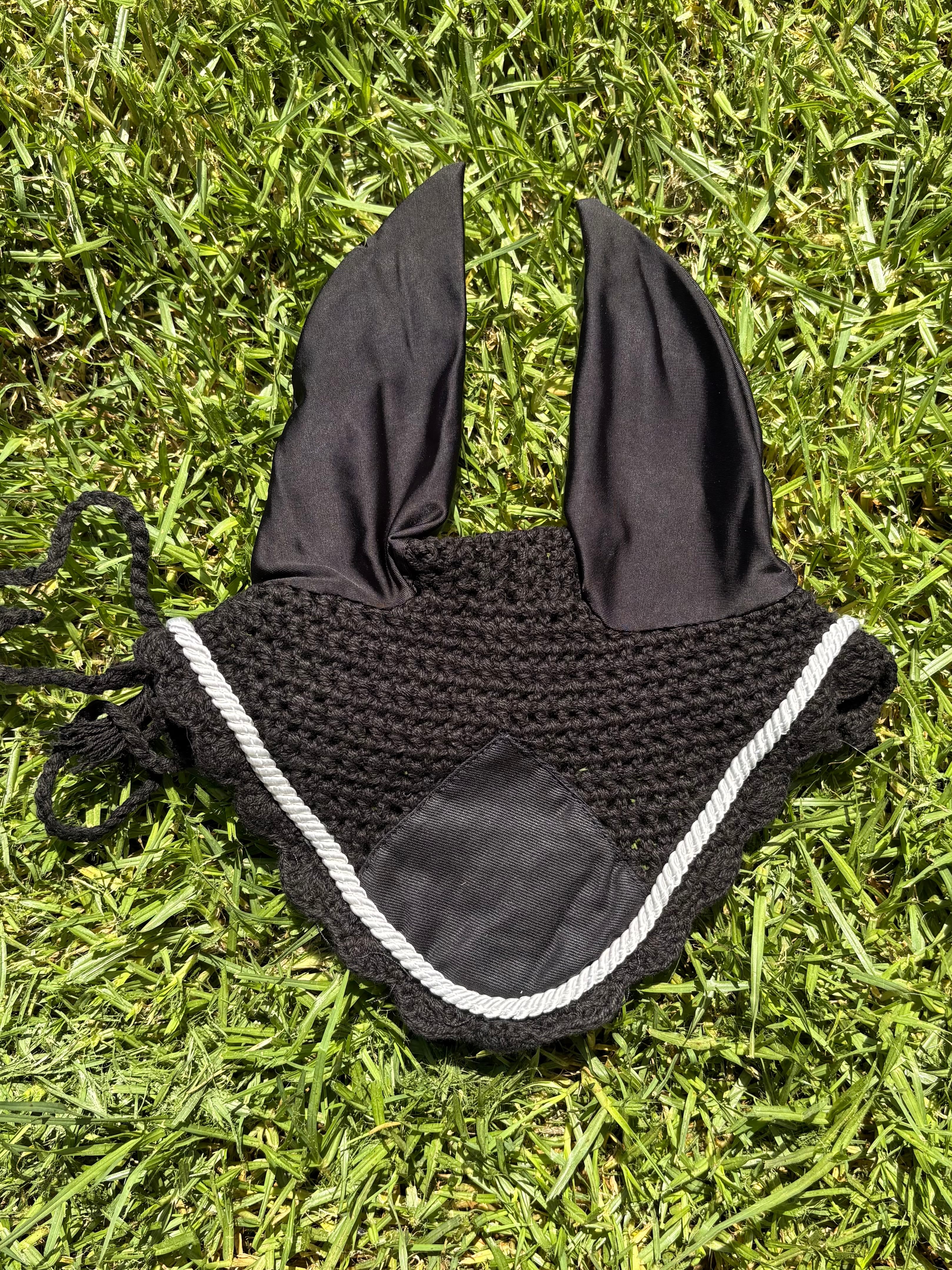 Full size black ear bonnet — image 1