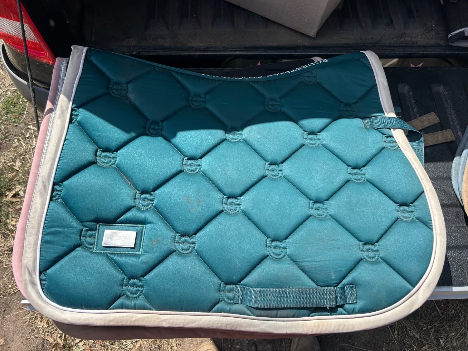 jump pad + bonnet equestrian stockholm