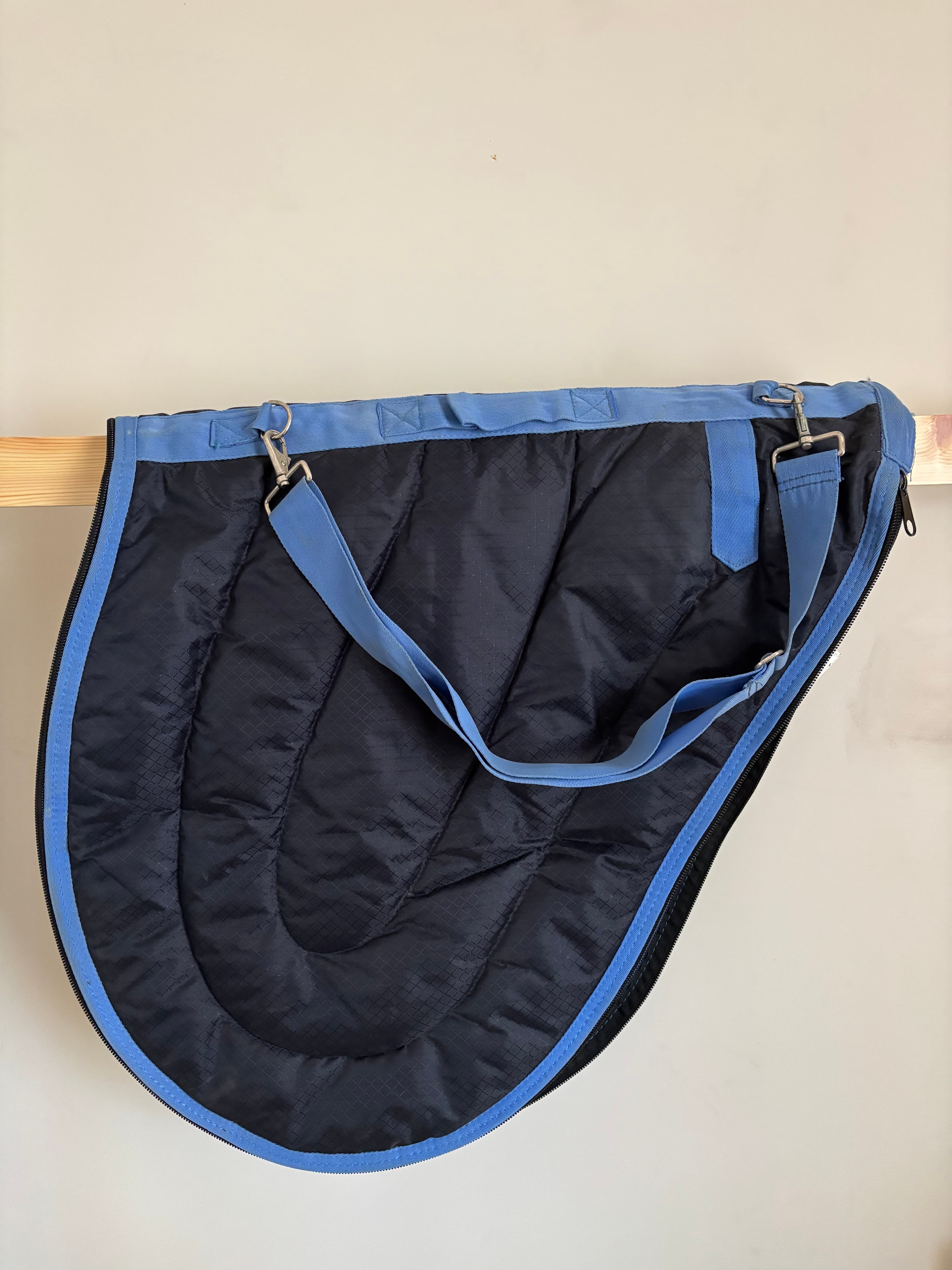 Jump saddle bag — image 1