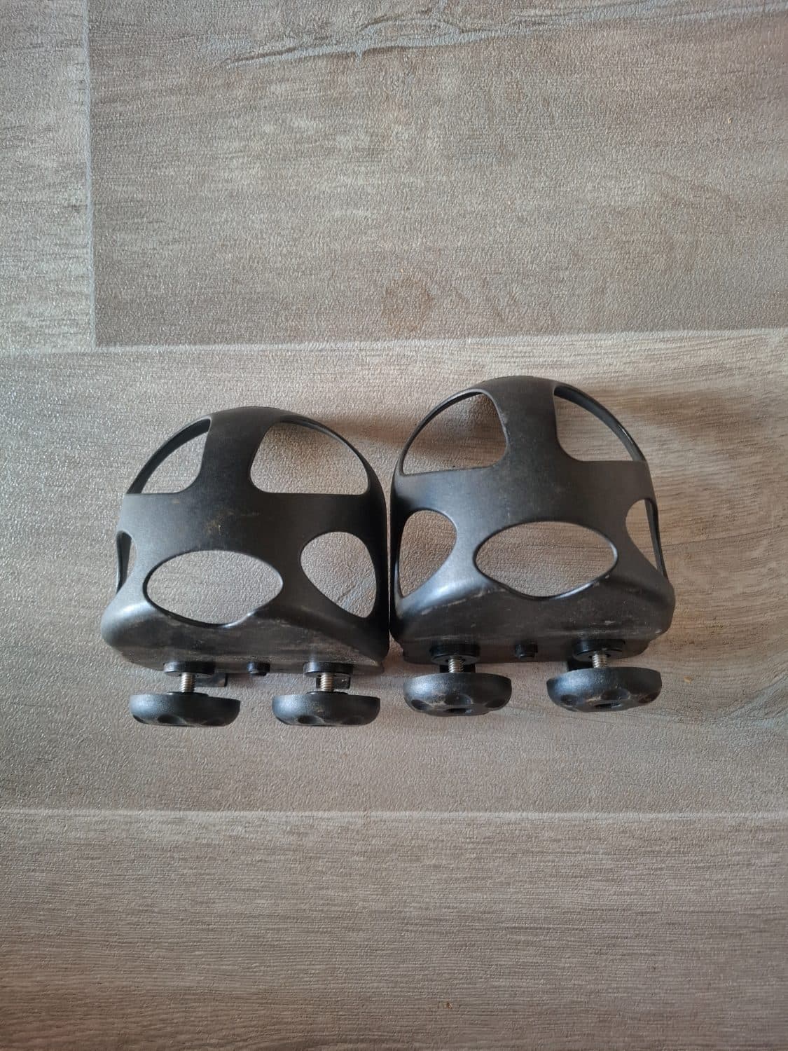 Compositi toe cage stirrup attachment — image 1