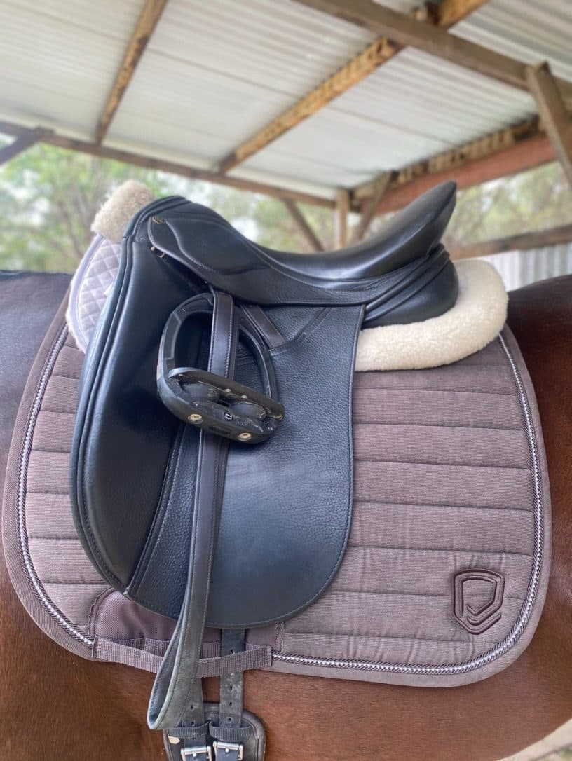 Peter Horobin dressage saddle 16.5" — image 1
