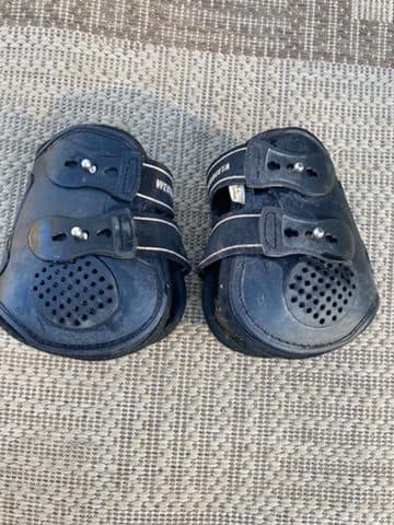 Weatherbeeta hind jump boots black