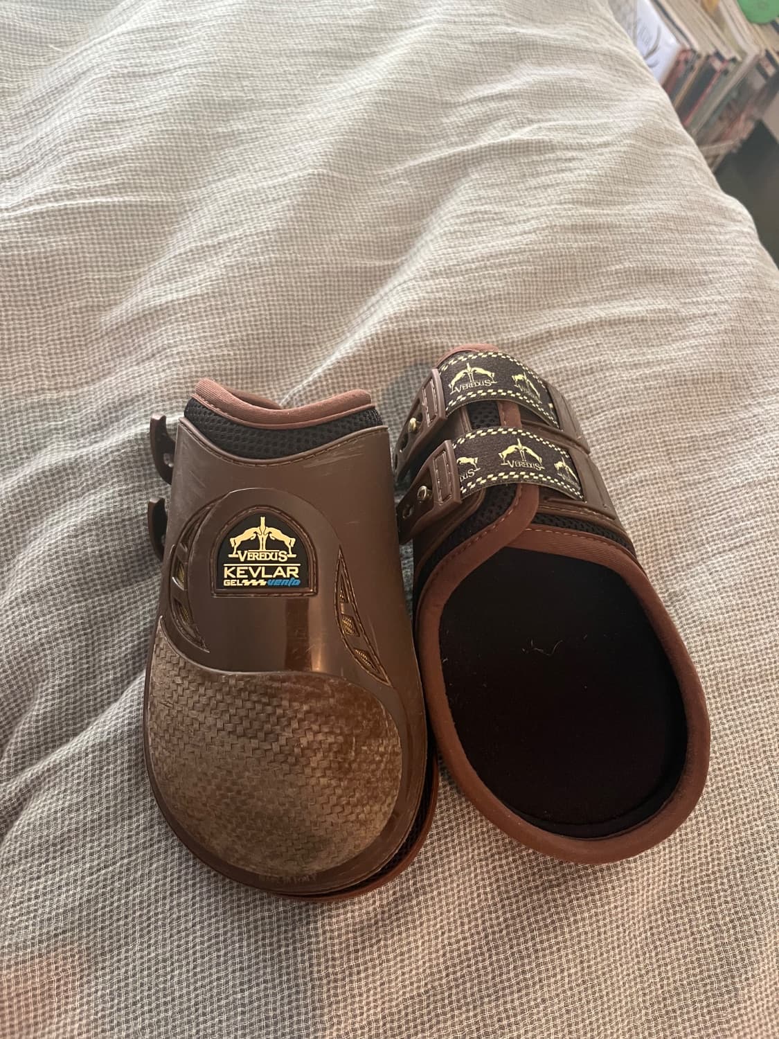 Veredus Kevlar Brown Hind Boots - Large — image 1