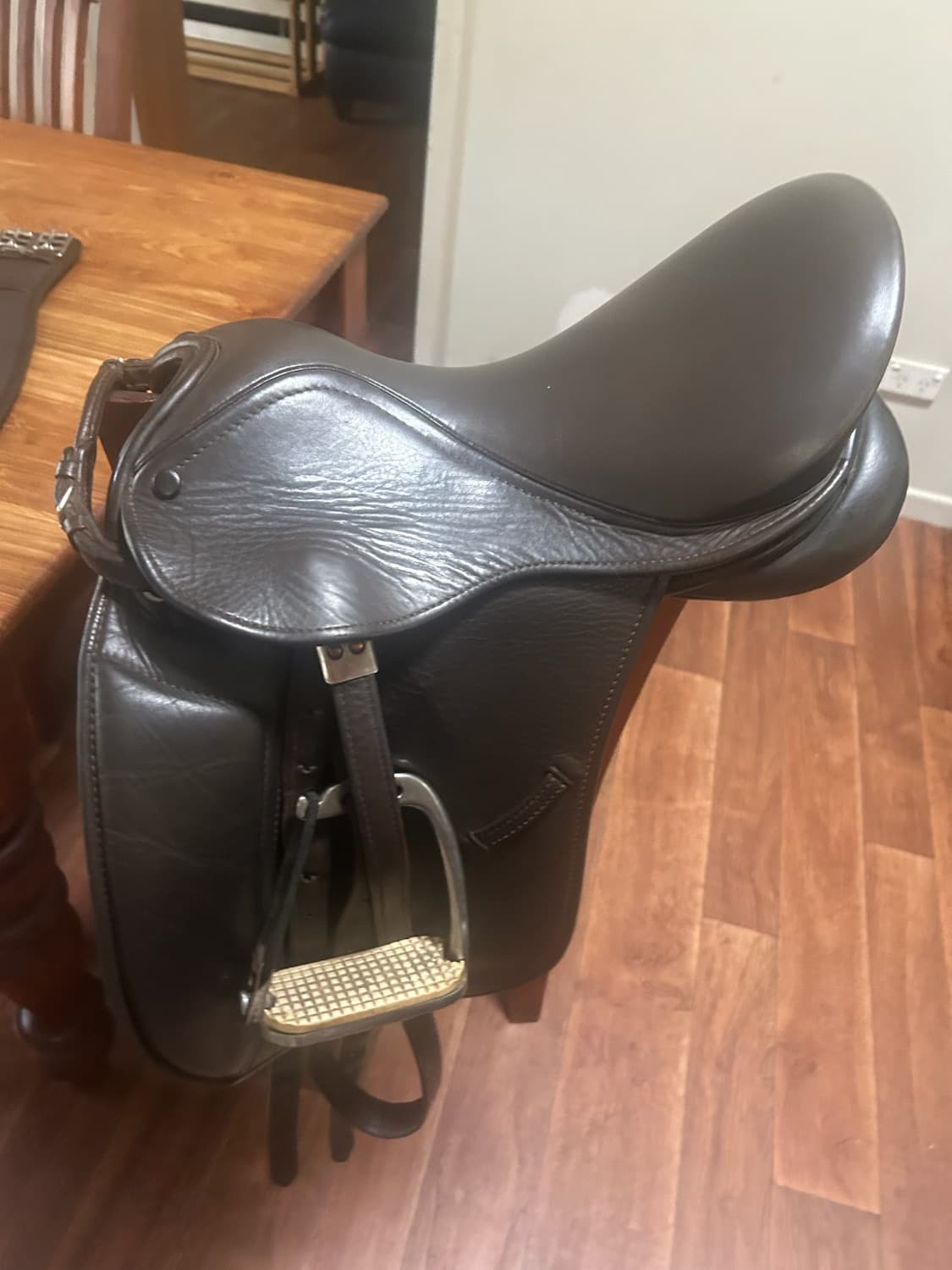 Bentley pony saddle — image 1