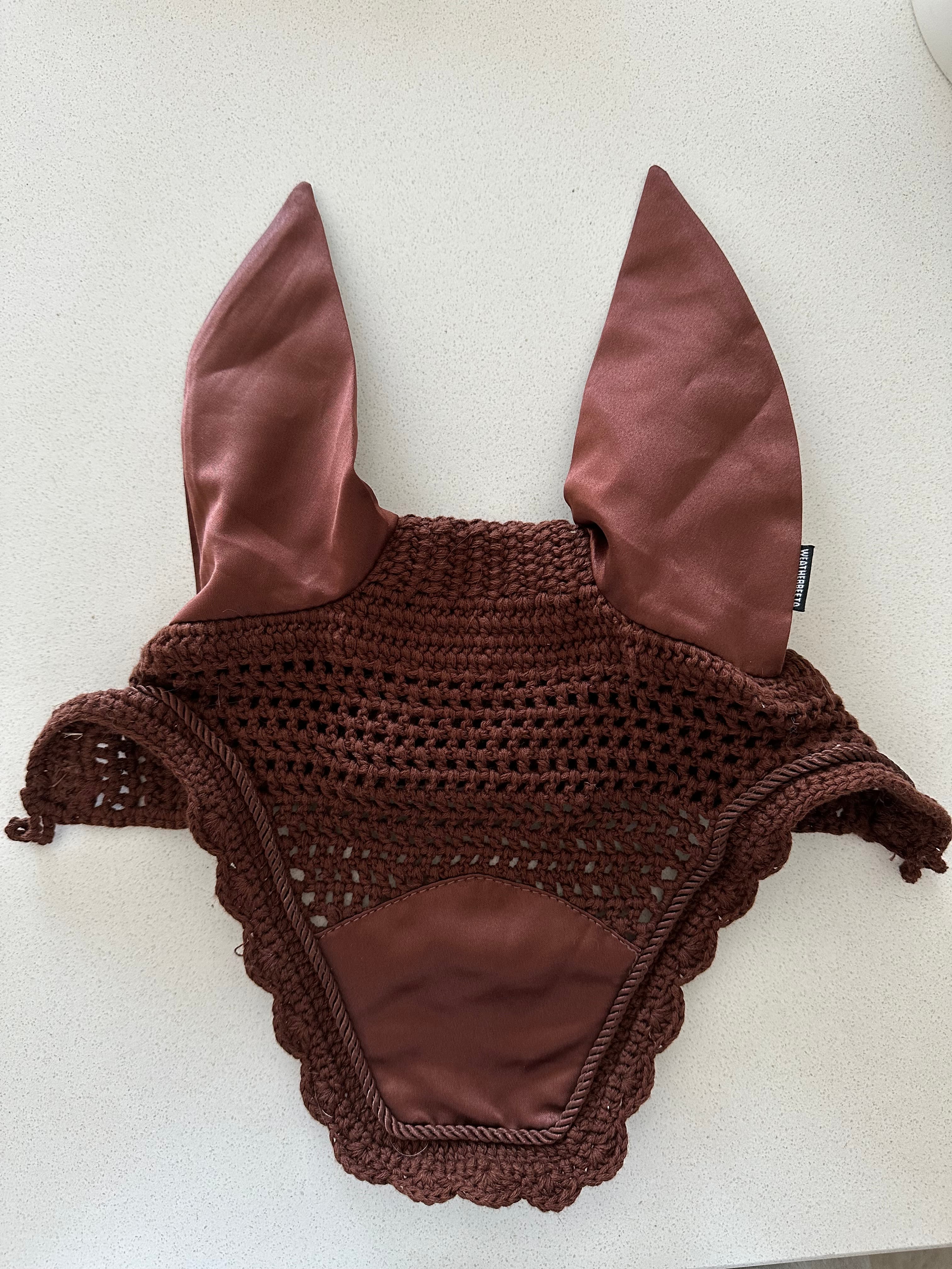 Brown bonnet — image 1