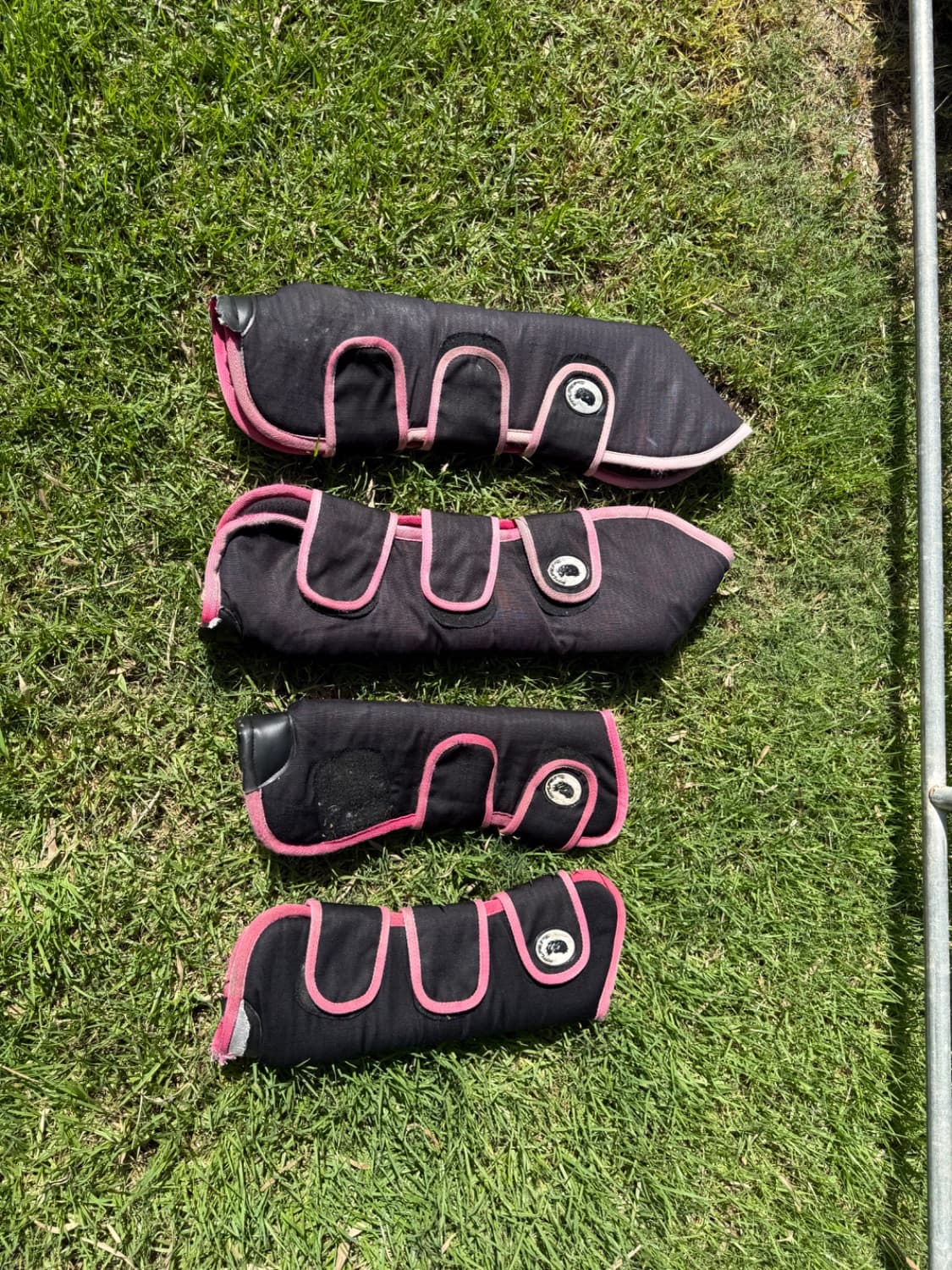 Mac and mall trading float boots — image 1