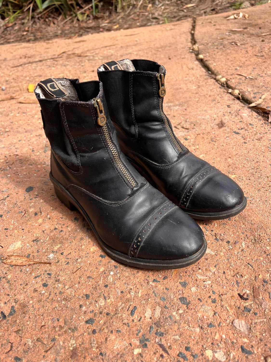 Dublin black boots — image 1