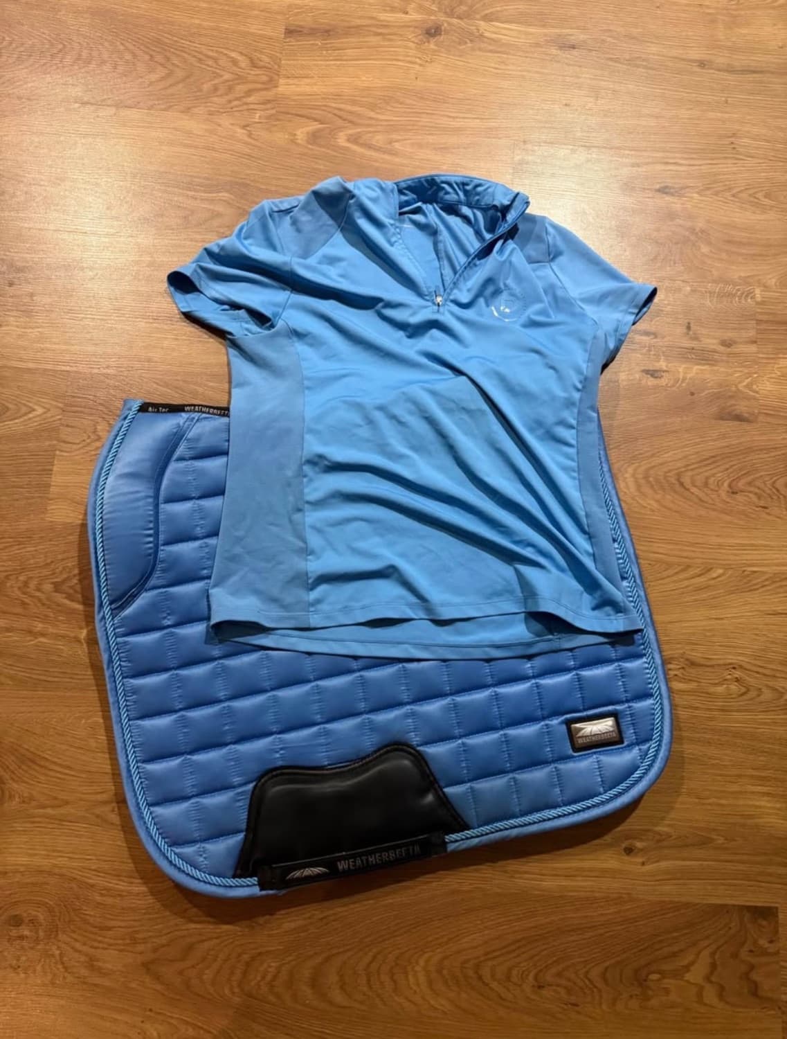 Saddle pad set +shirts — image 1