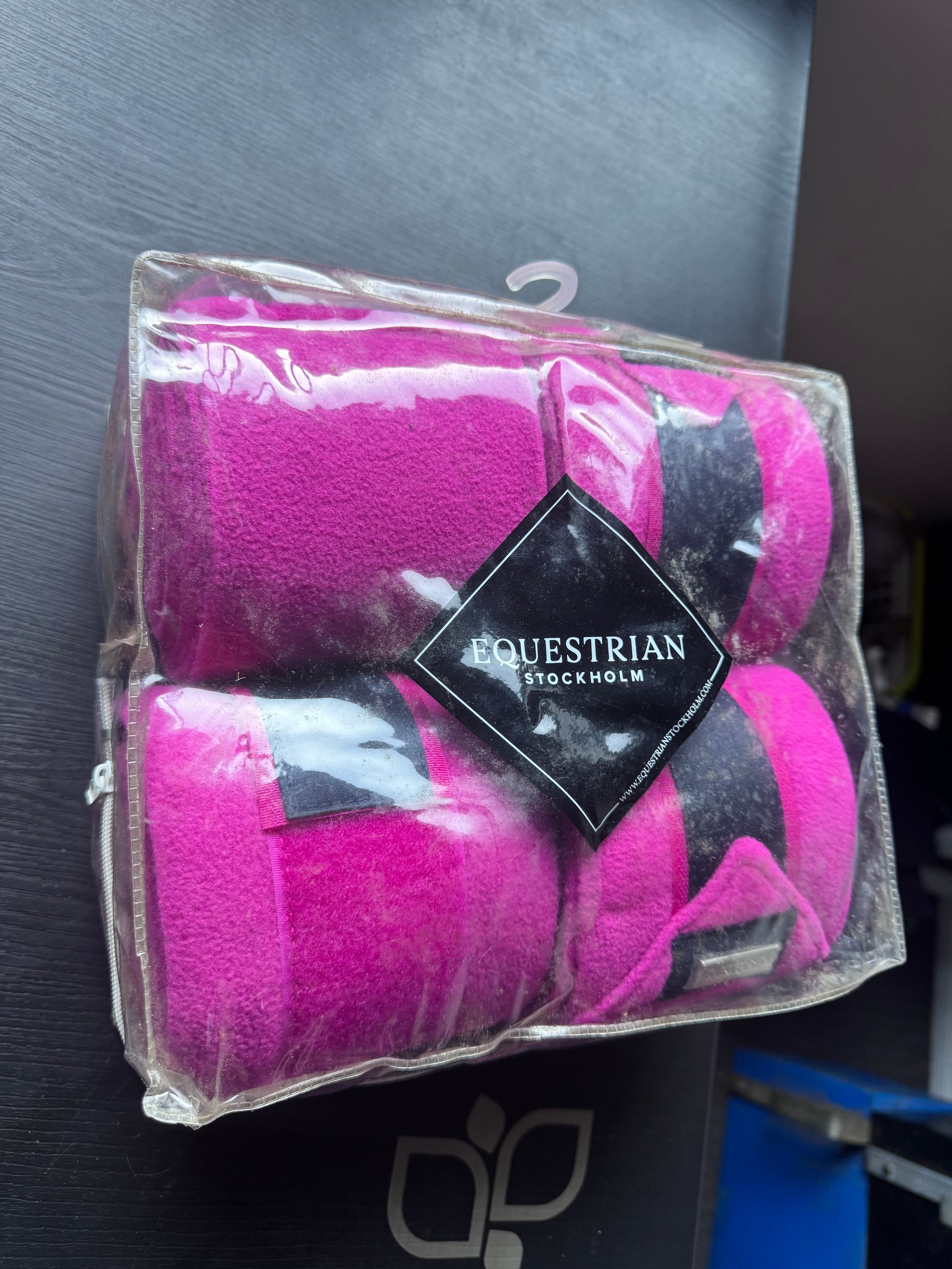 ES Faded Fuchsia Polo Wraps — image 1