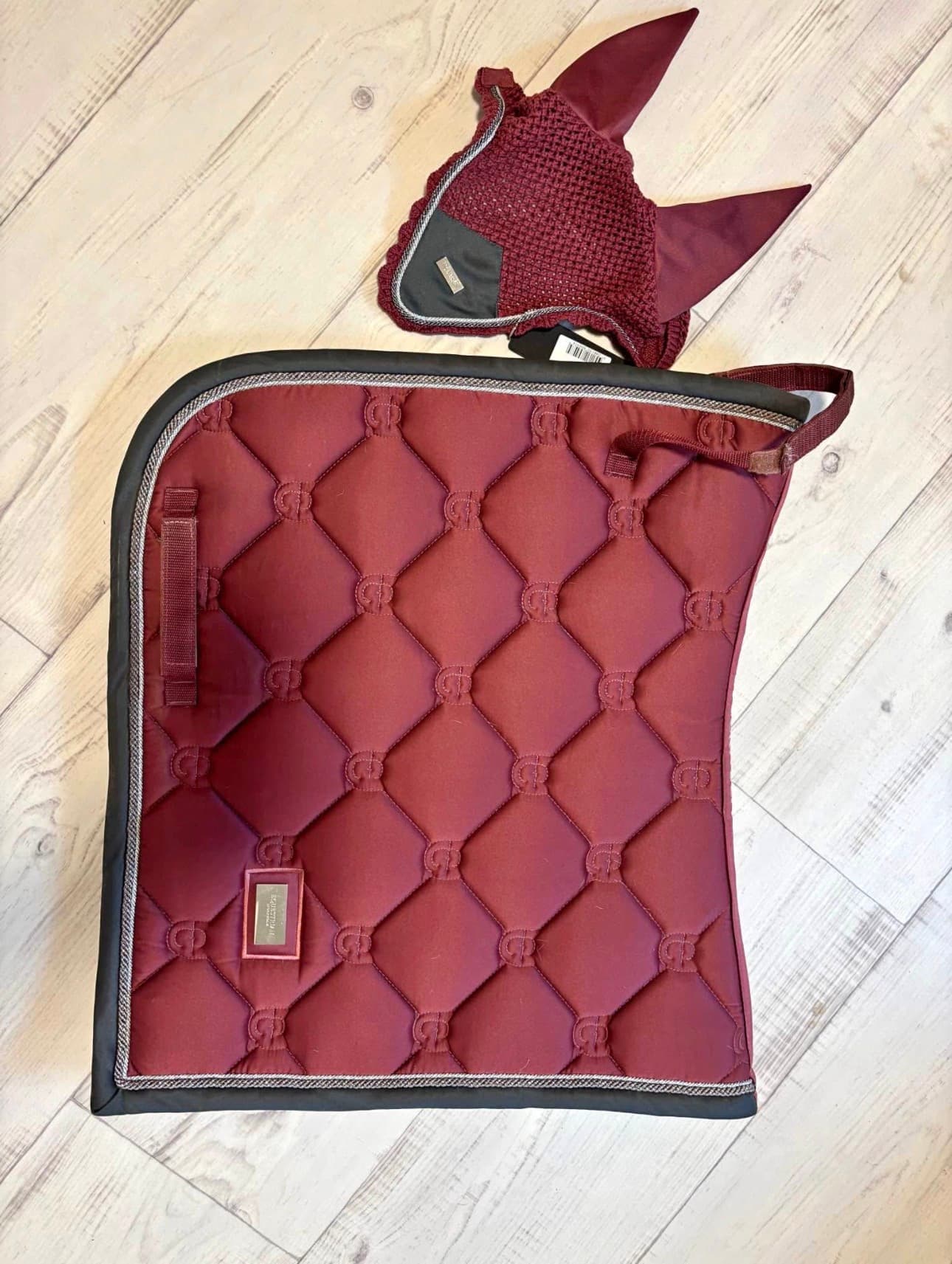 Equestrian Stockholm bonnet - full — image 1