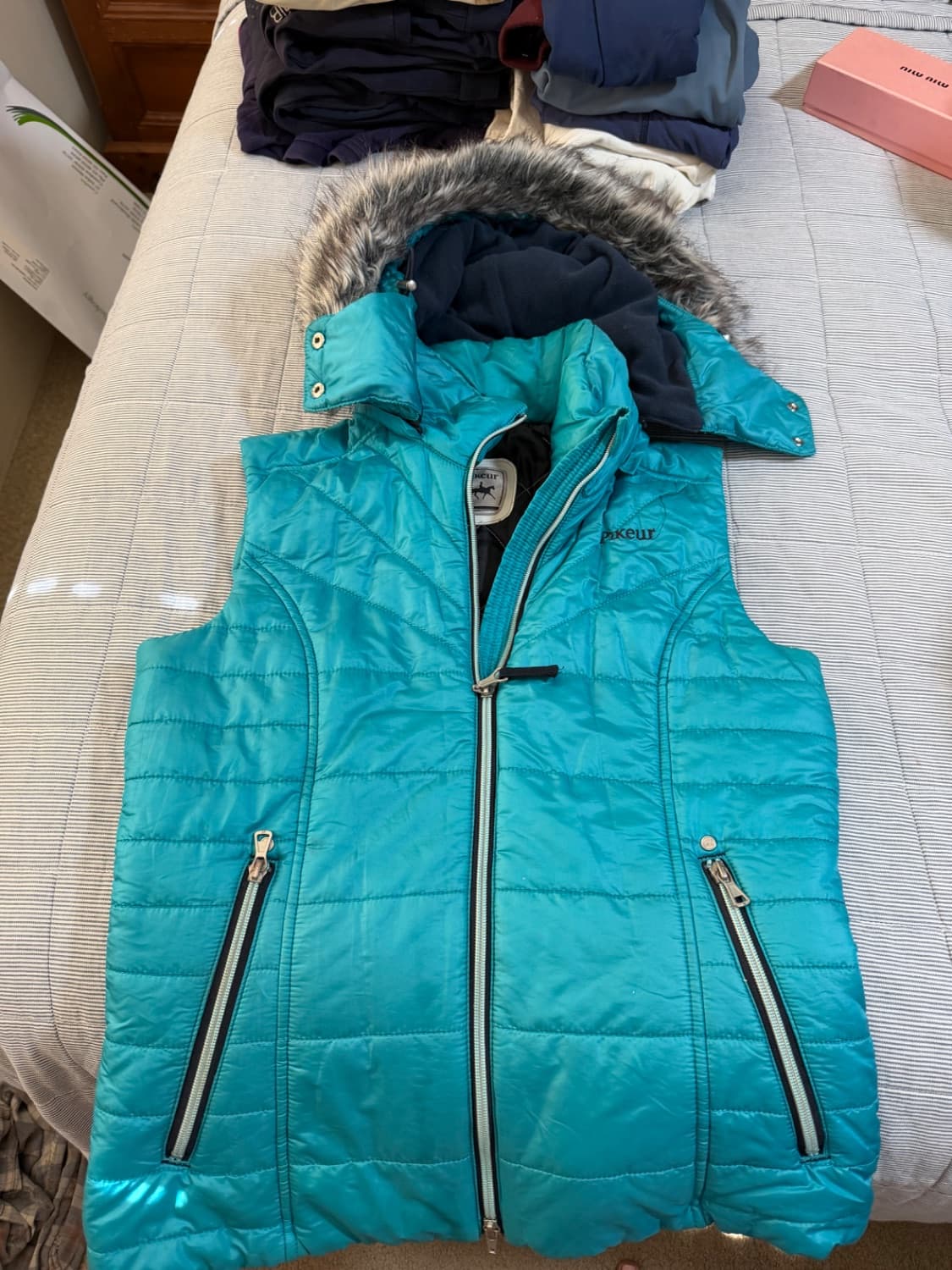 Pikeur Vest — image 1