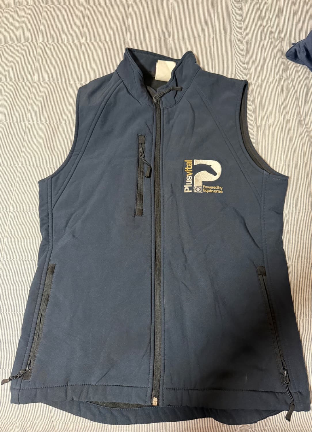 Vest — image 1