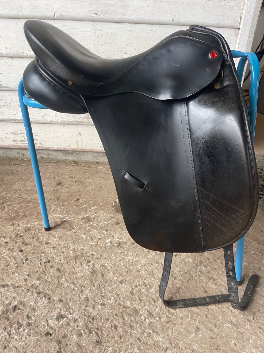 Albion SL Dressage Saddle 17” — image 1