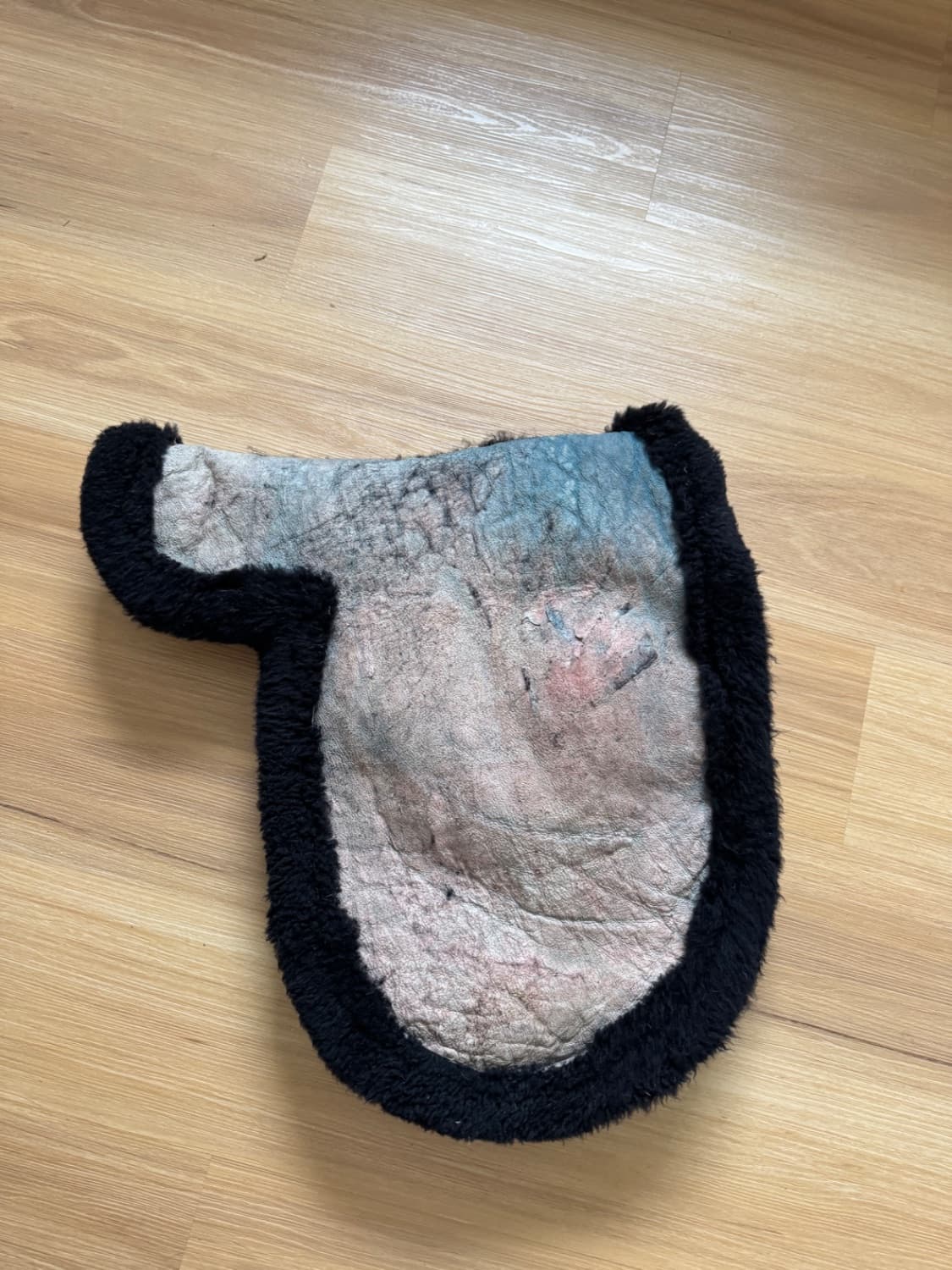 Full Sheepskin Numnah Black — image 1