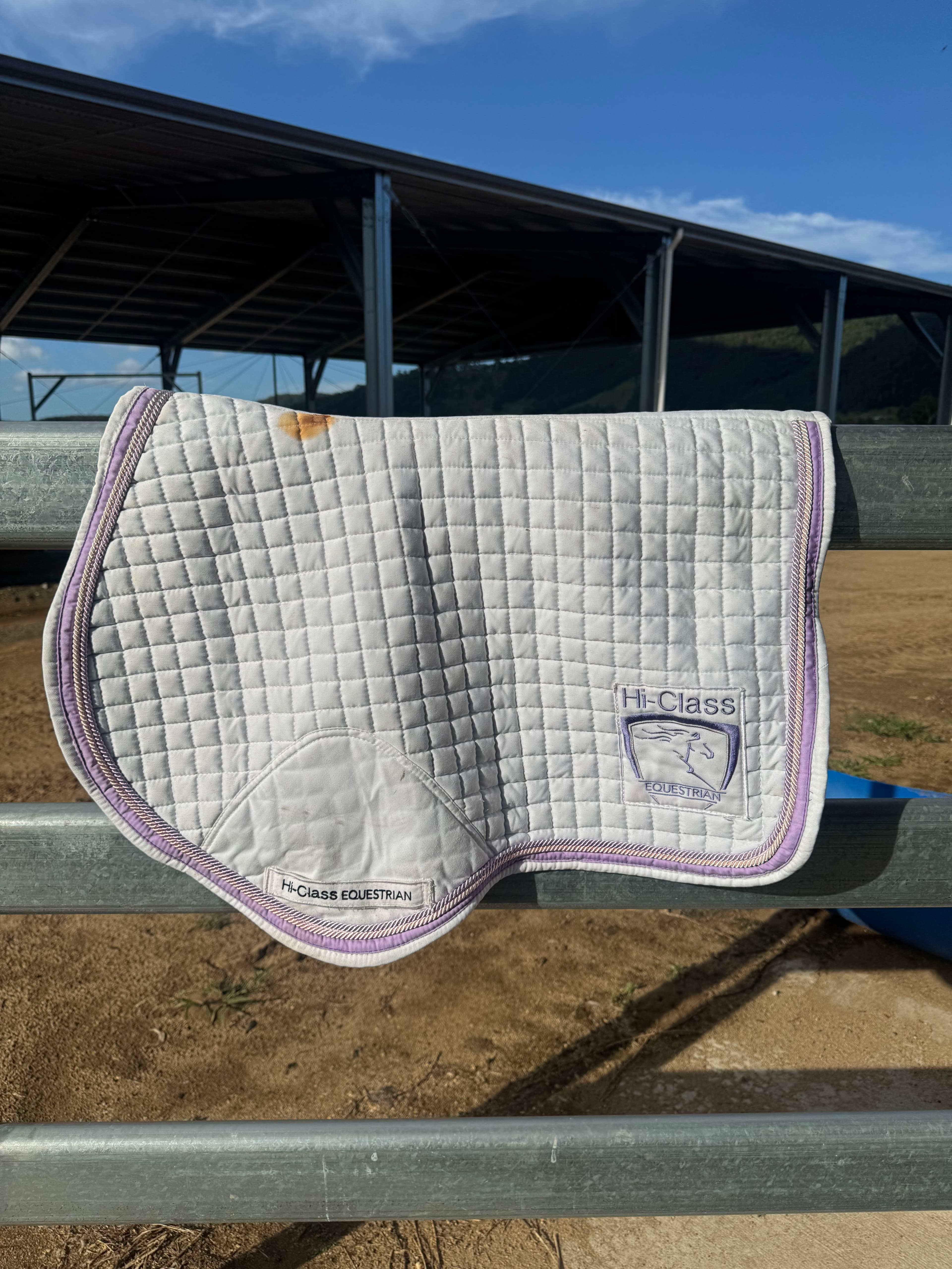 HiClass Equestrian White with pink and purple trim Full Sized jump cut saddle pad — image 1