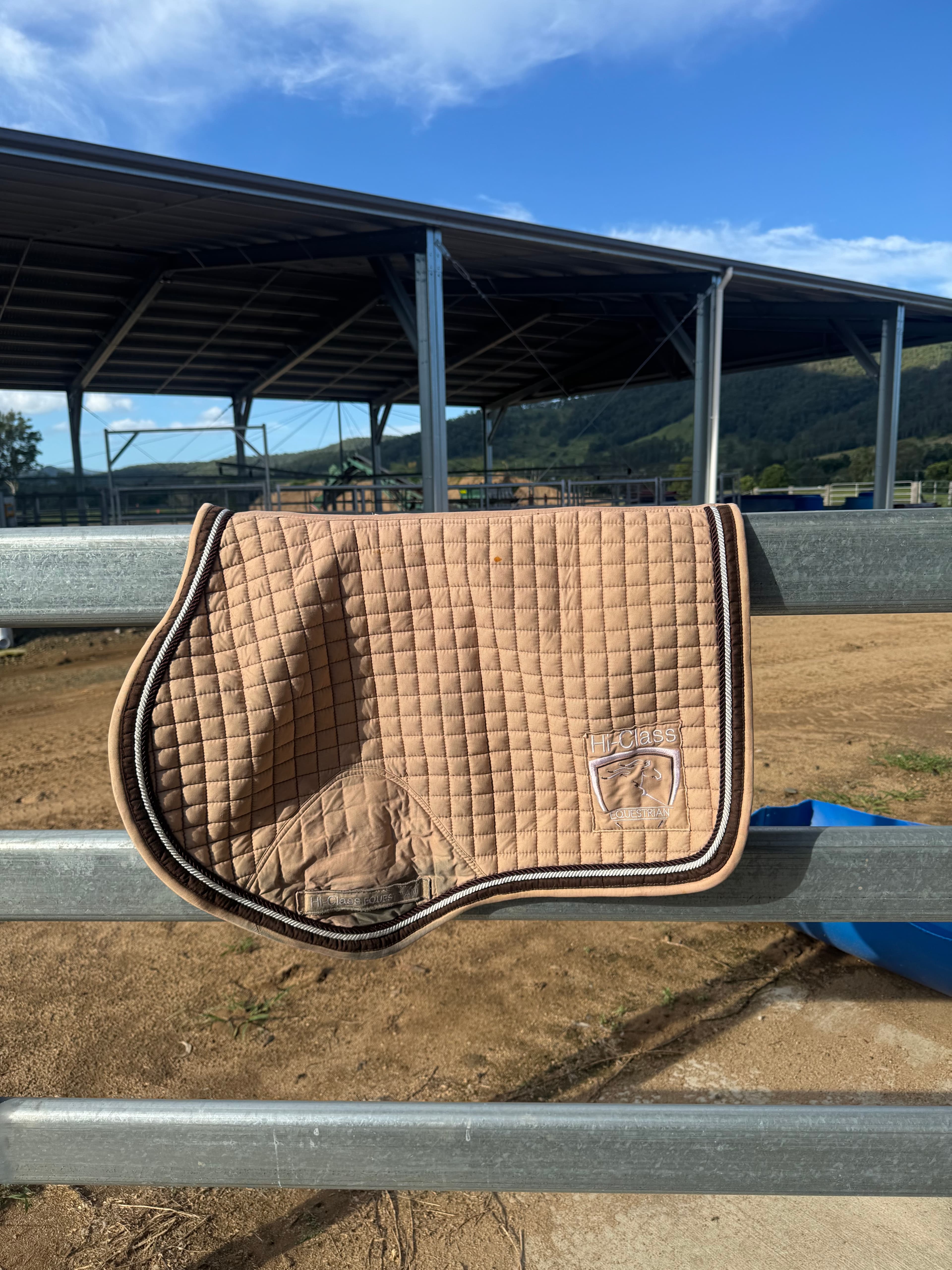 HiClass Equestrian Latte (Beige) Full Sized jump cut saddle pad — image 1