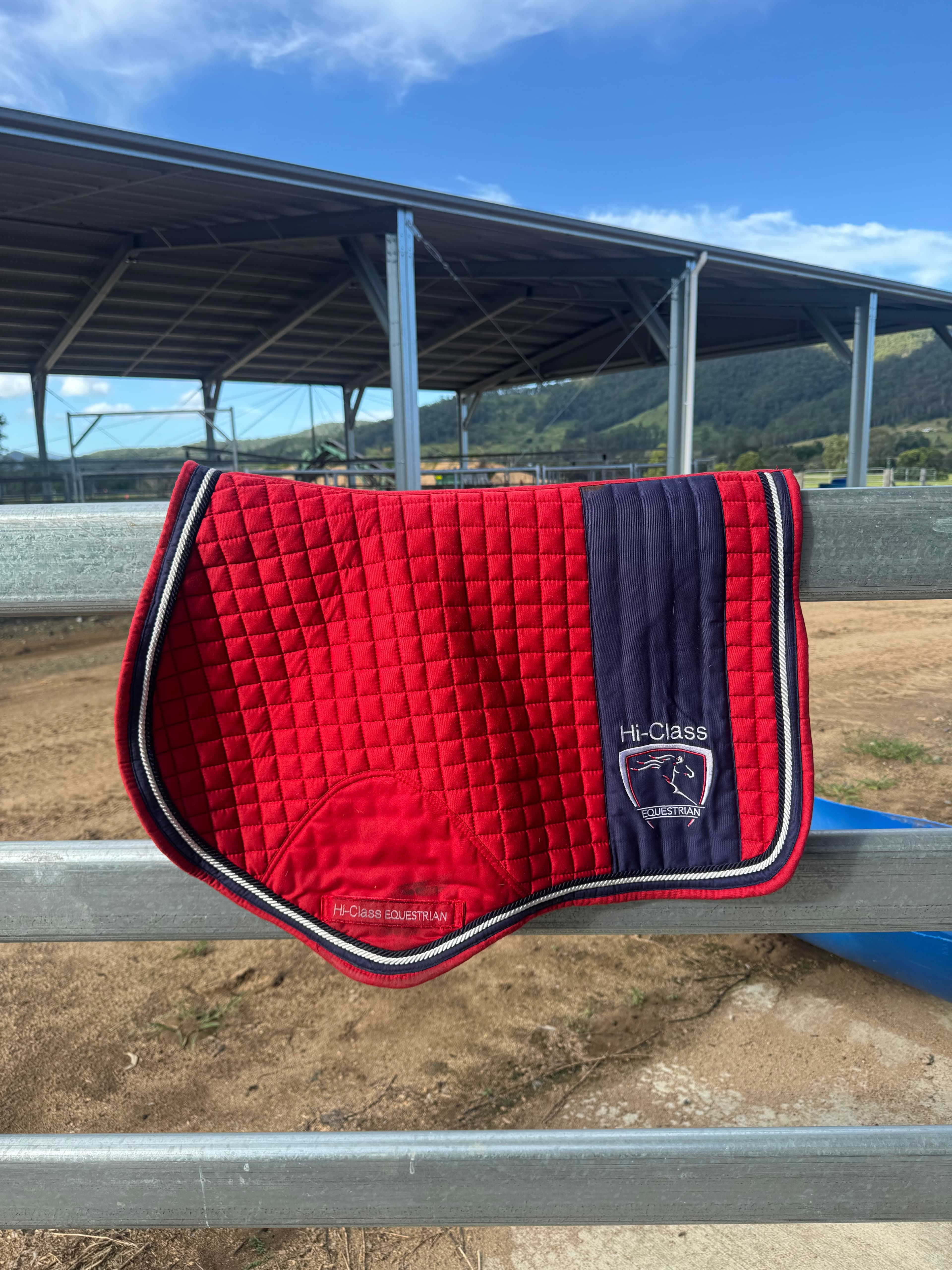 HiClass Equestrian Red and Navy Full Sized jump cut saddle pad — image 1