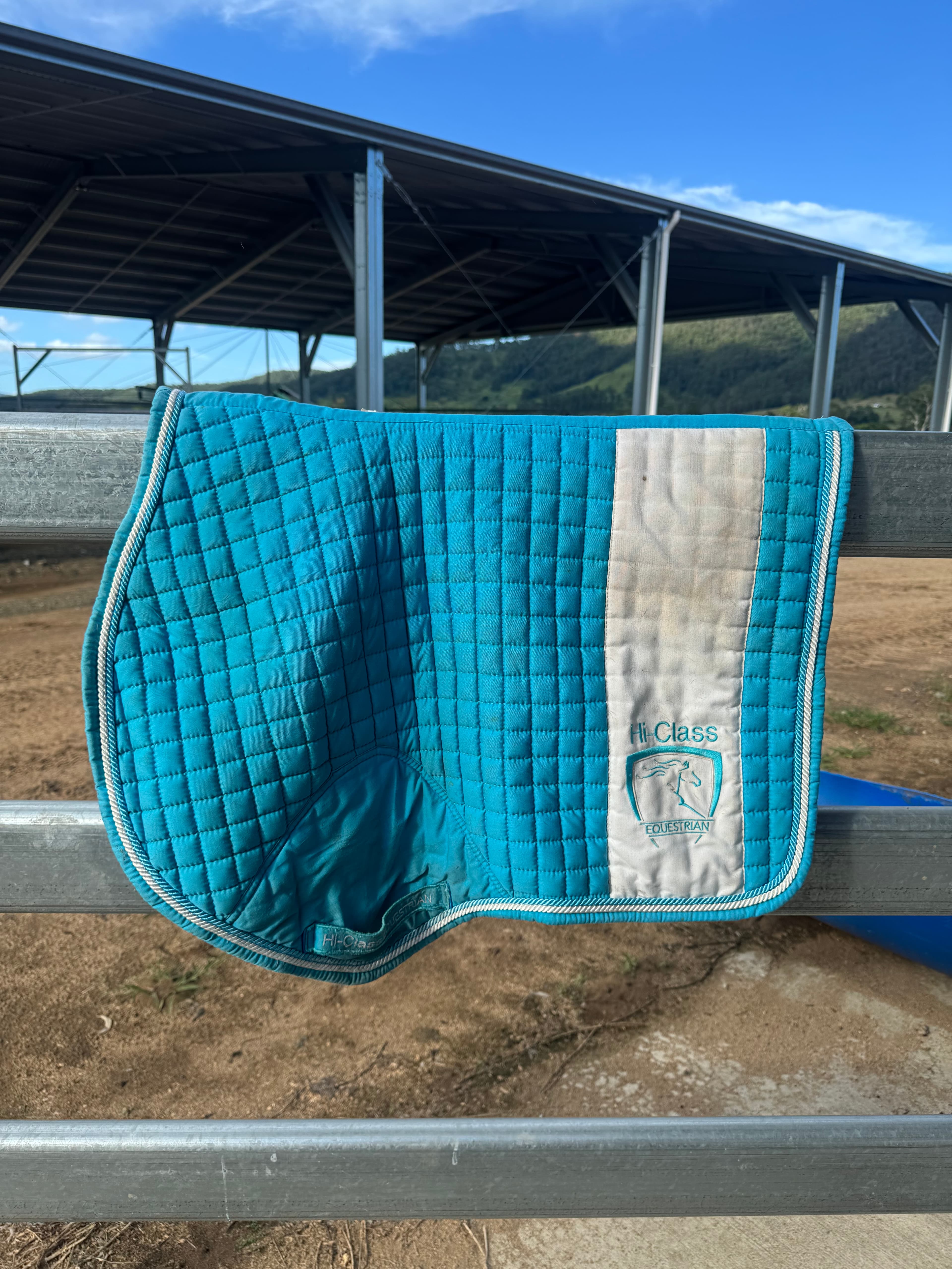 HiClass Equestrian Turquoise Full Sized jump cut saddle pad. — image 1