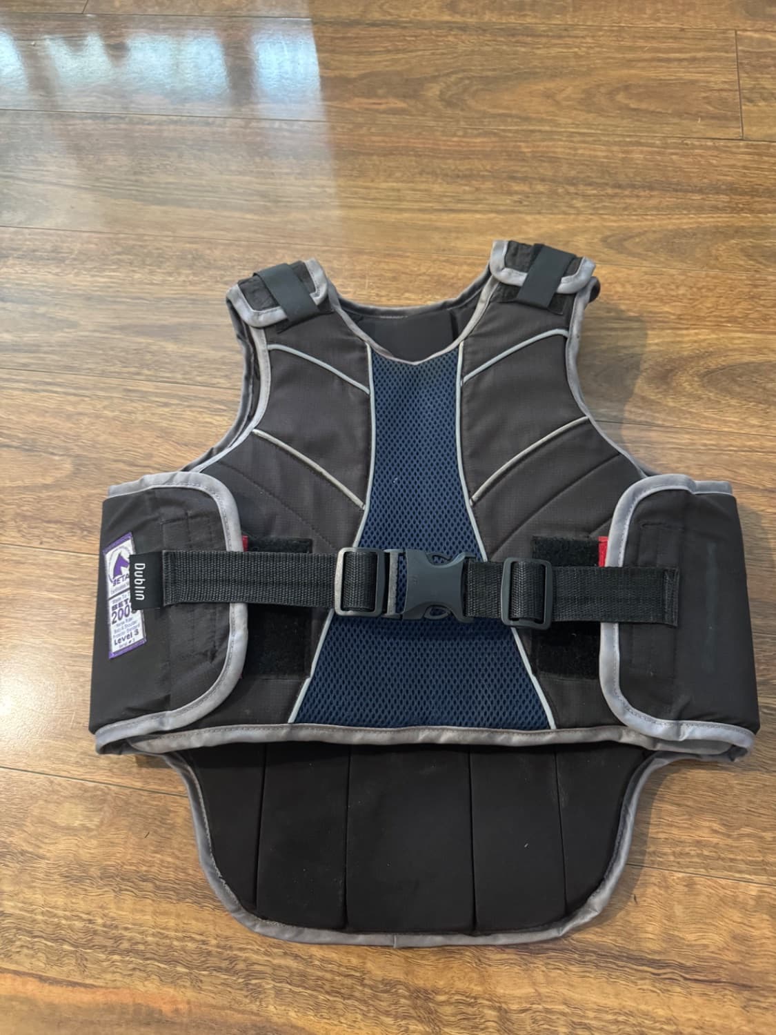 Dublin Vest Adult Small — image 1