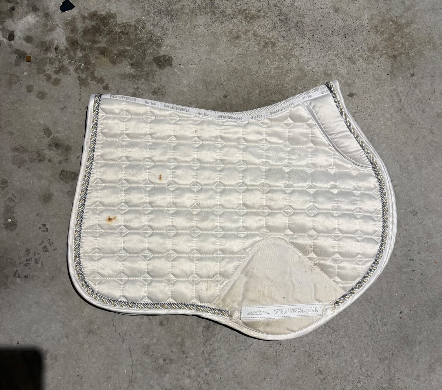 White Full Jump Pad — image 1