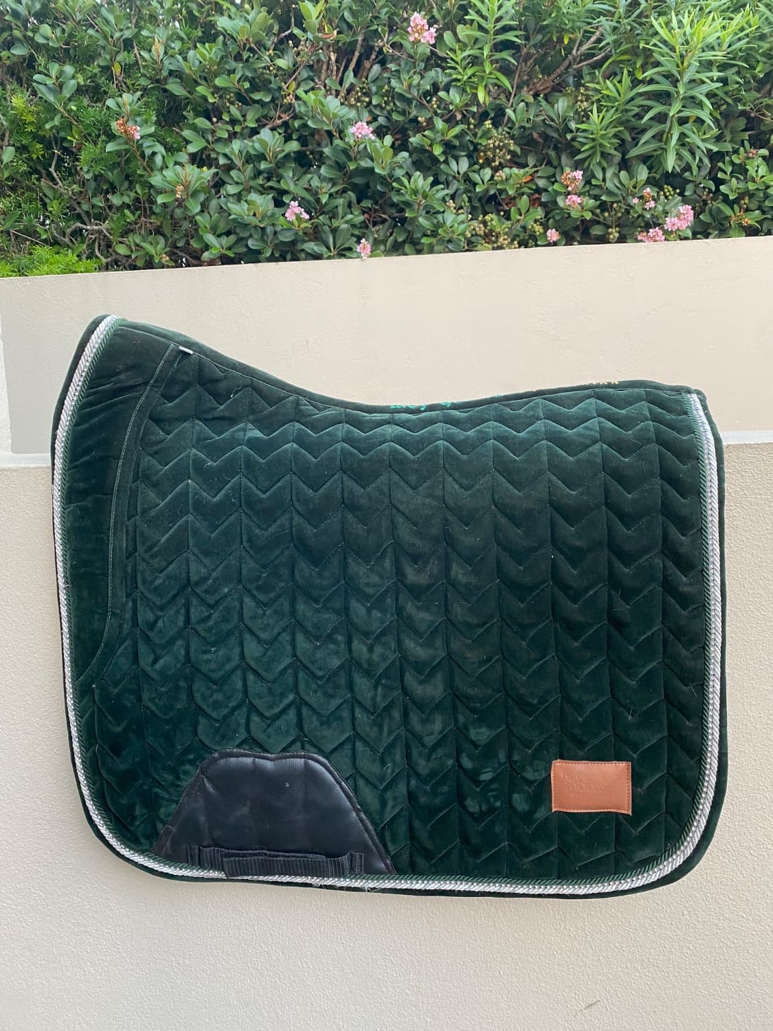LGE limited edition velvet green saddlepad — image 1