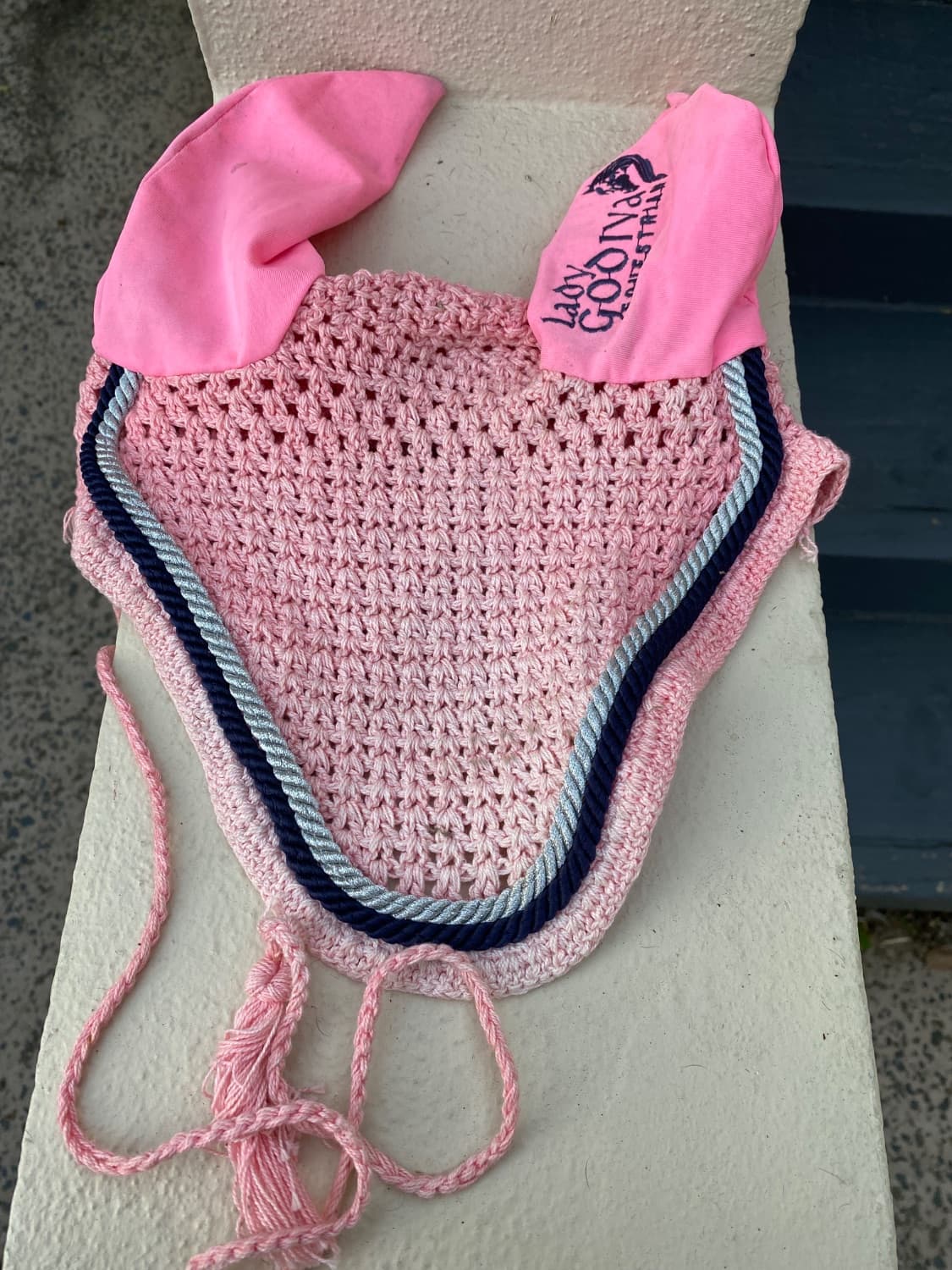 LGE pink bonnet — image 1