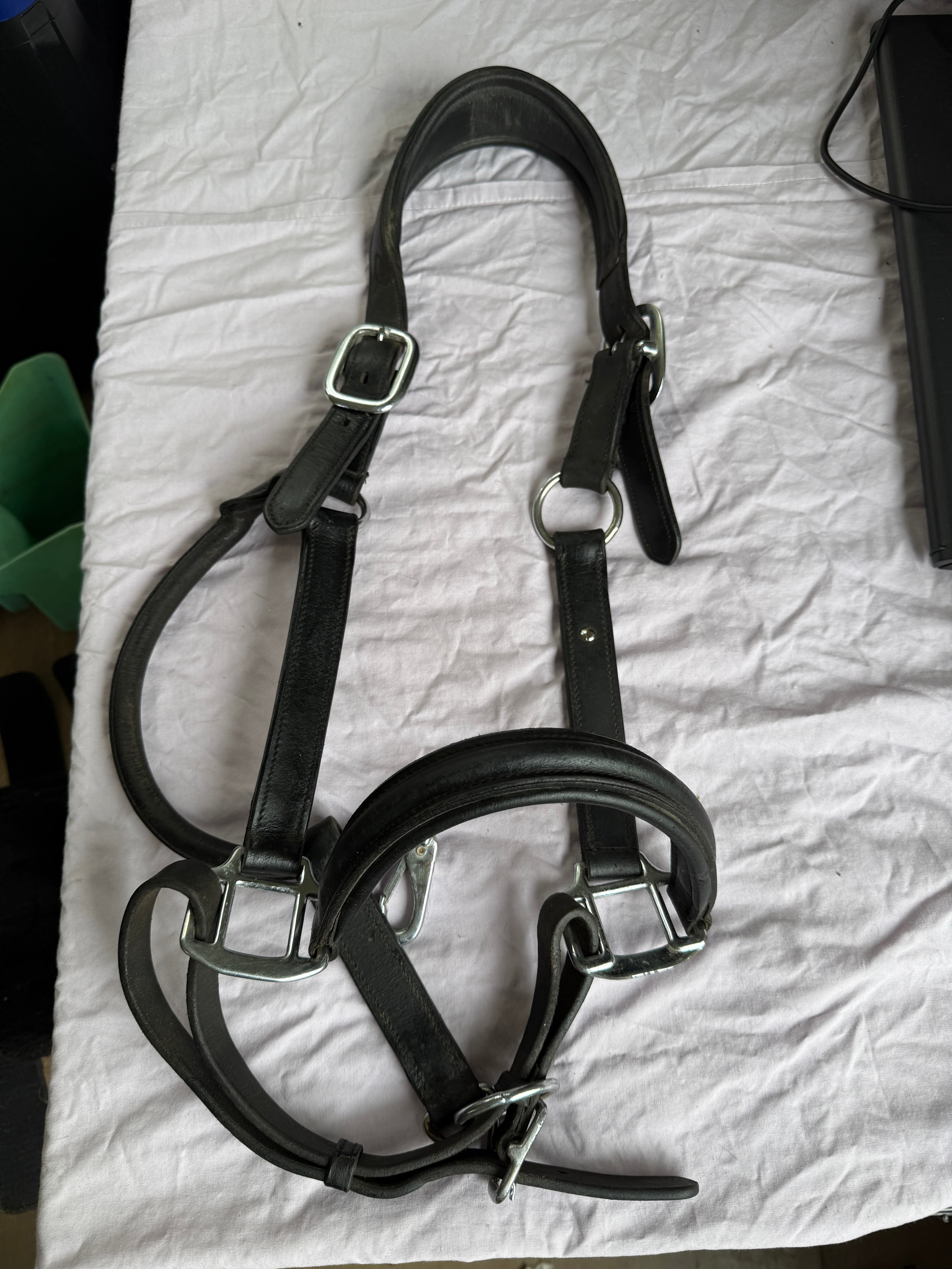 Lumiere ‘Alize’ Leather Halter — image 1
