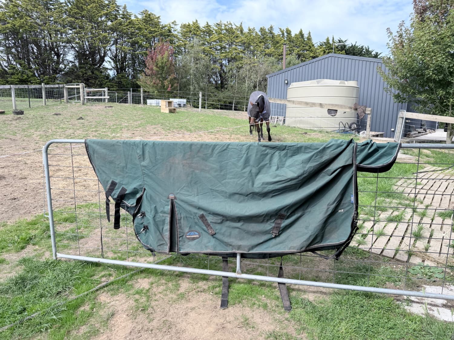 6”3 Weatherbeeta 0g 600D Rainsheet — image 1