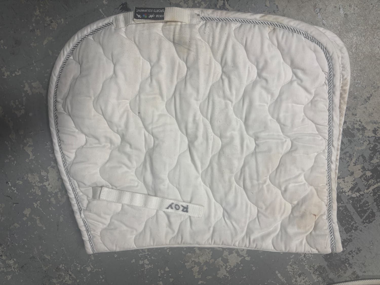 saddle pads white x 2 size full — image 1