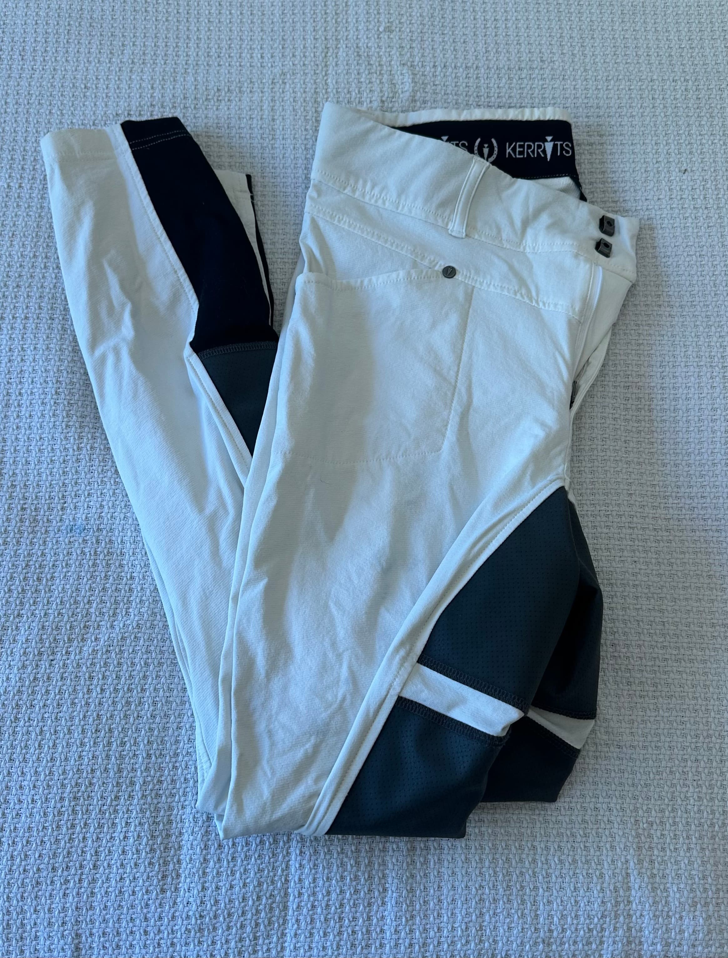 Kerrits competition breaches — image 1