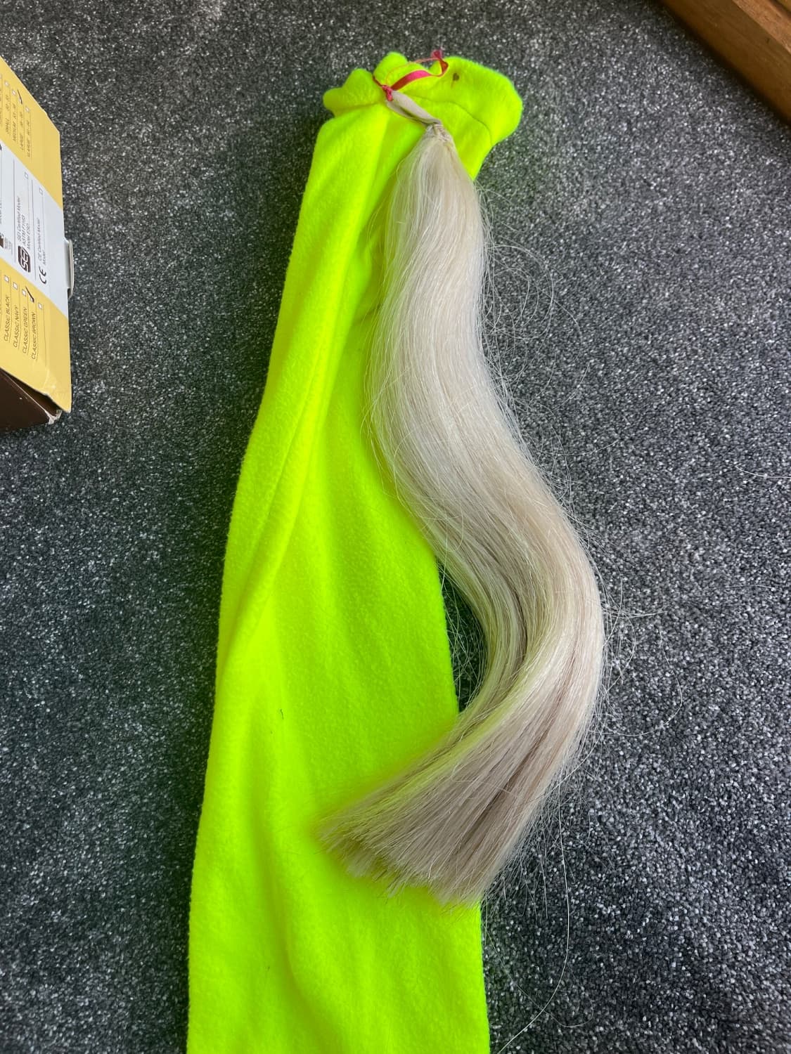 White/ Palomino false tail — image 1