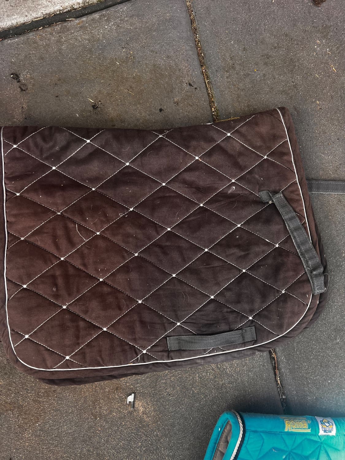 Brown saddle pad — image 1